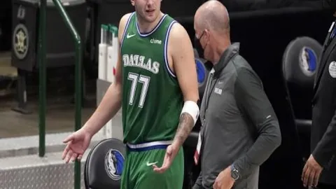 2025冬季转会窗口：英超亿元引援大揭秘，三大球星争霸转会之巅！